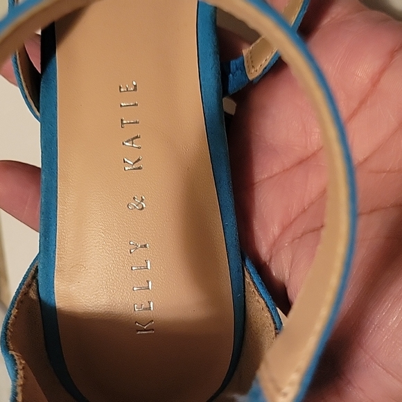 Shoes - Picture 6 of 6